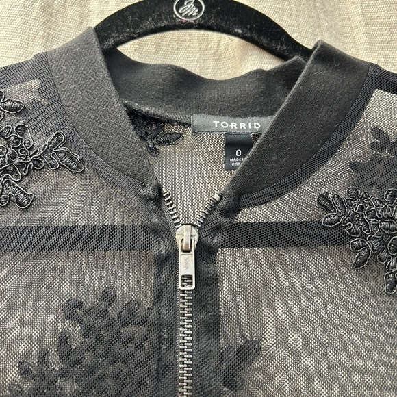 TORRID Black Mesh Floral Lace Bomber
Jacket / Torrid size 0 - Picture 4 of 10